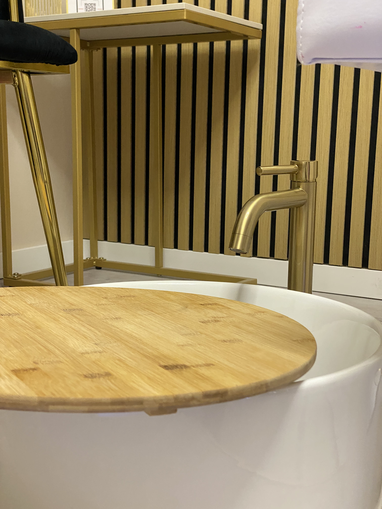 Foto der Ausstattung Fußwaschbecken mit Warmwasser