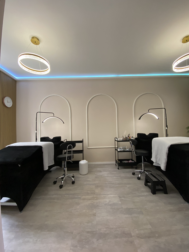 Zusätzliches Foto von Lash Liege 2 (R)