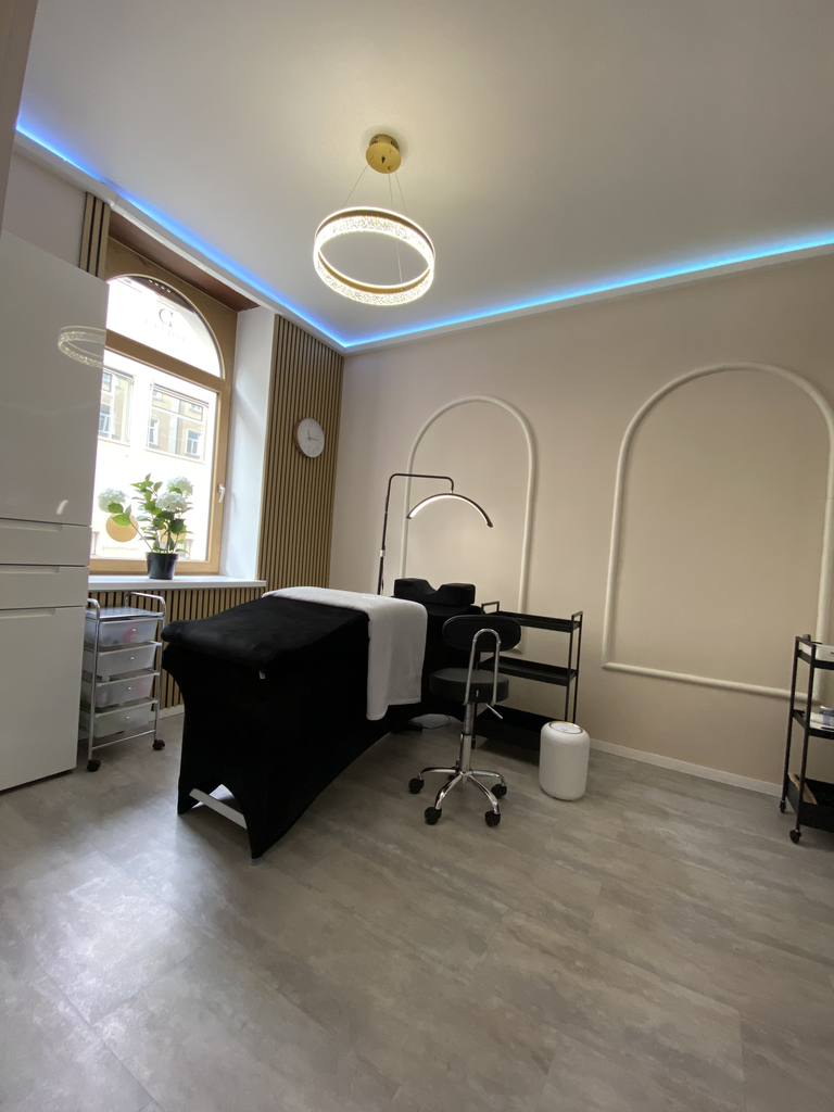 Foto von Lash Liege 1 (L)